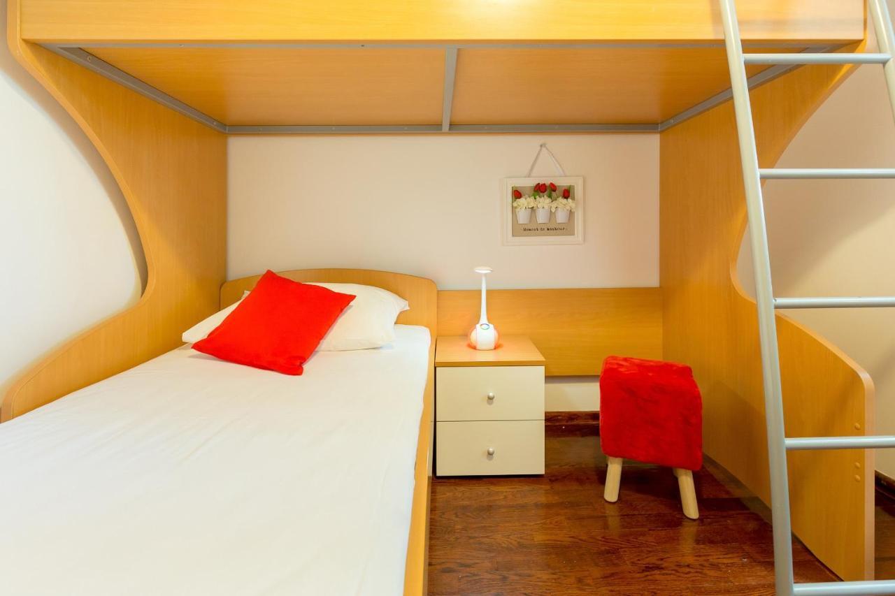 Leona & Borna'S Central Lapad Suites Дубровник Екстериор снимка